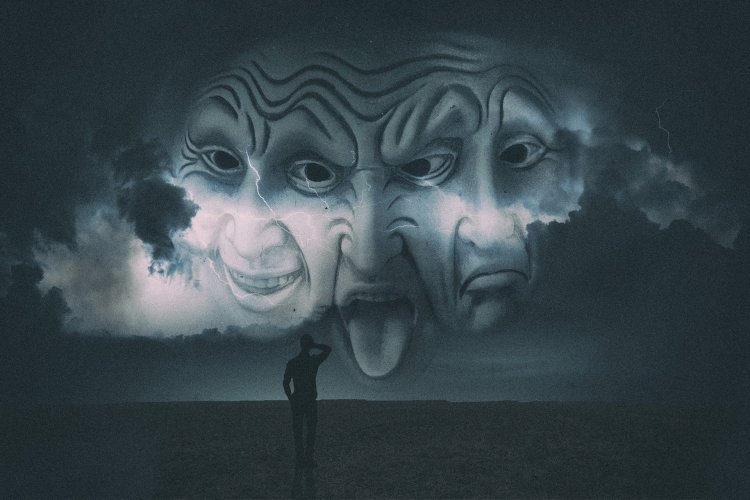 Industri Kemunafikan